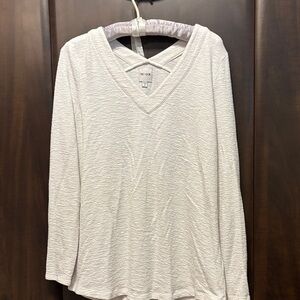 NIC+ZOE Textured Cream V-Neck Long Sleeve Top